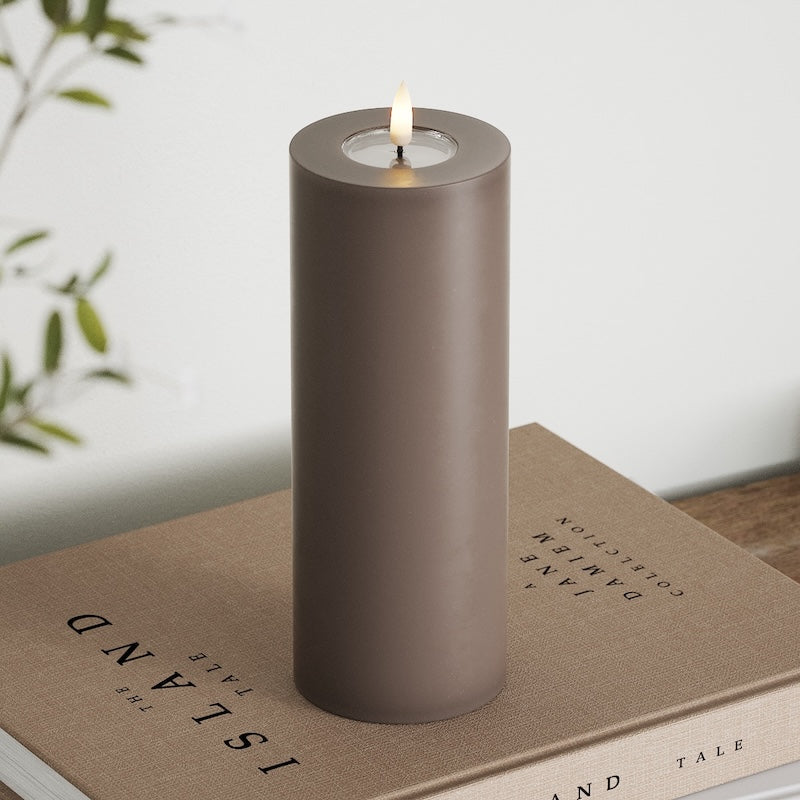 Deluxe Homeart LED Pillar candle Ø 7.5 x 20 cm Mocha