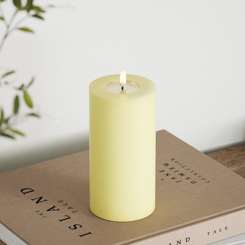 Deluxe Homeart LED Pillar candle Ø 7.5 x 15 cm Light Yellow