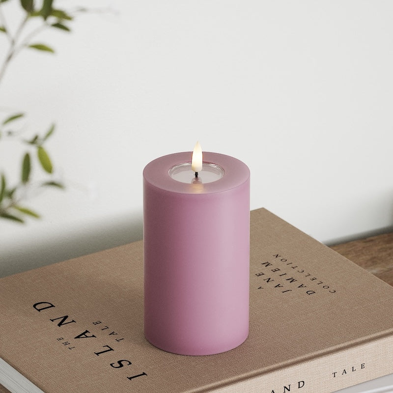 Deluxe Homeart LED Pillar candle Ø 7.5 x 12.5 cm Light Purple