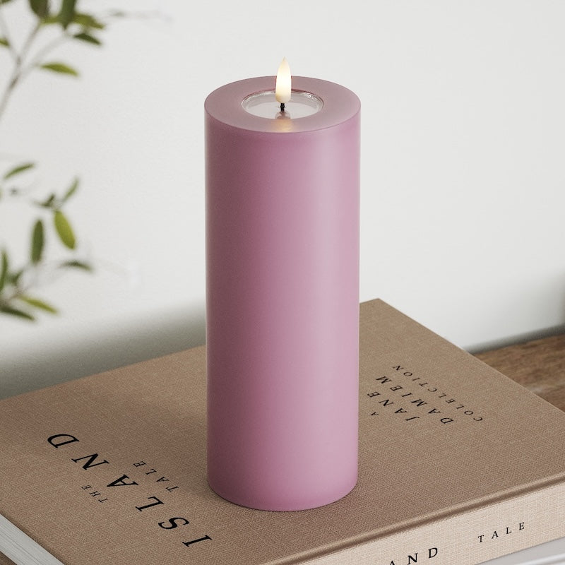 Deluxe Homeart LED Pillar candle Ø 7.5 x 20 cm Light Purple
