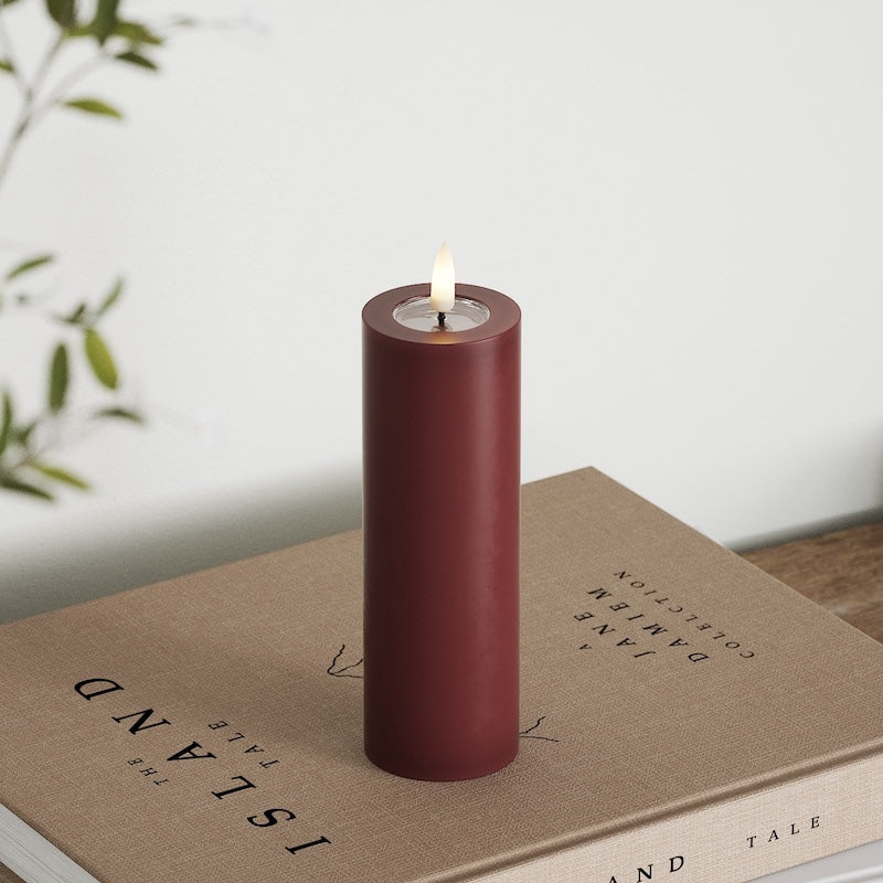 Deluxe Homeart LED Pillar candle Ø 5 x 15 cm Burgundy