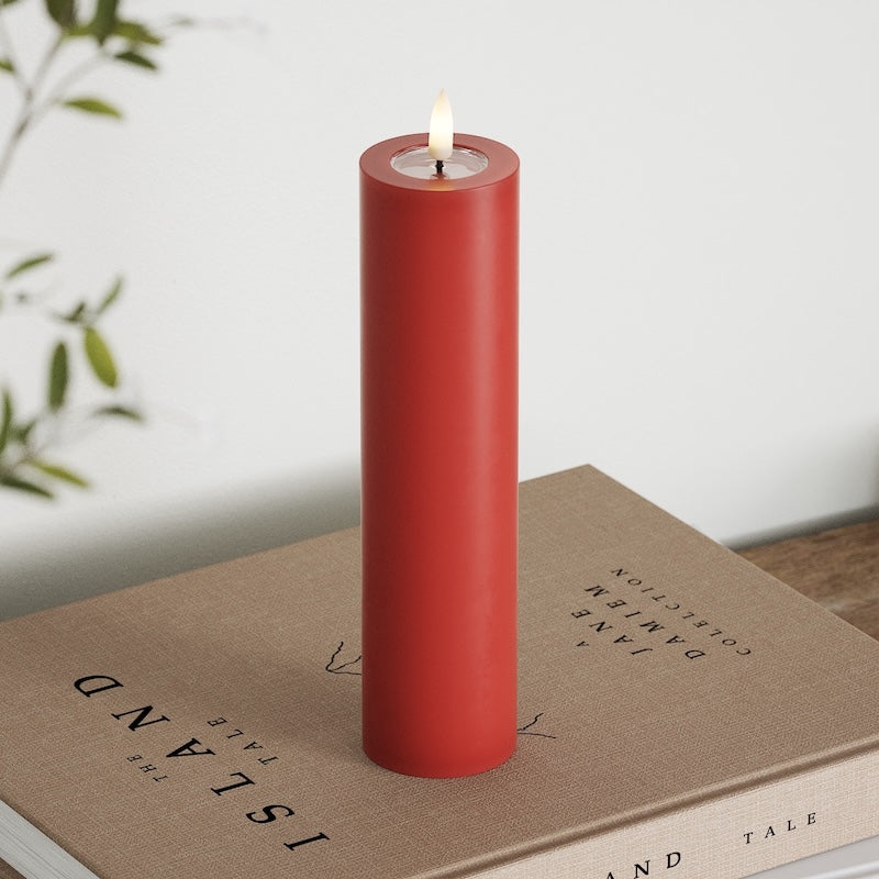 Deluxe Homeart LED Pillar candle Ø 5 x 20 cm Red