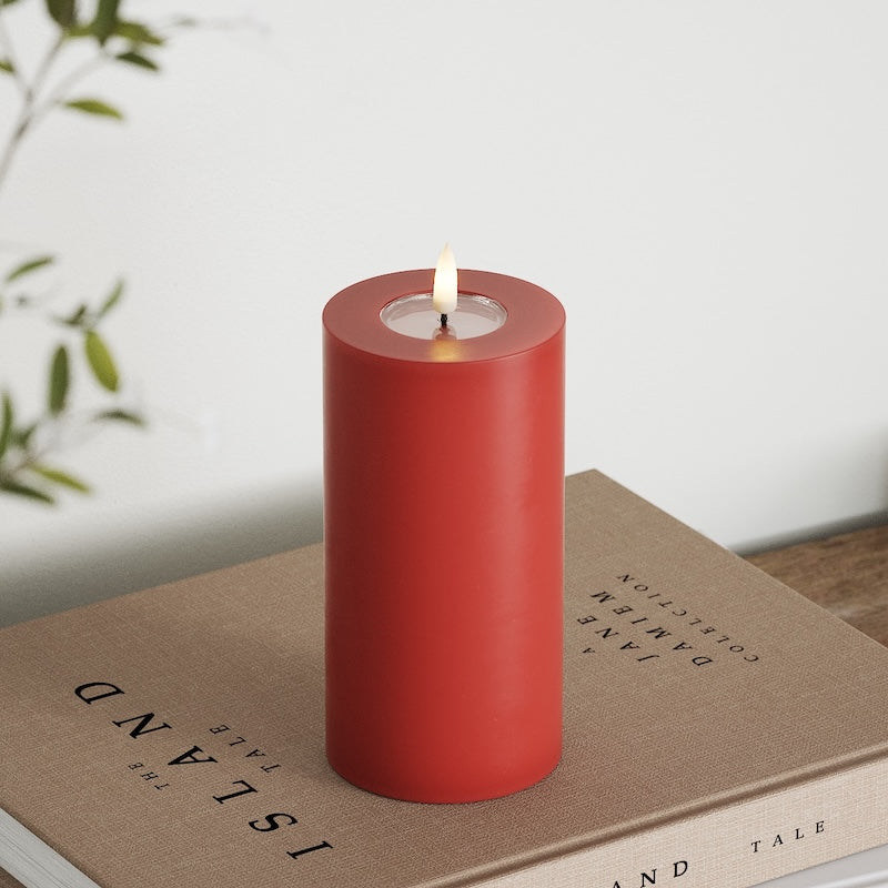 Deluxe Homeart LED Pillar candle Ø 7.5 x 15 cm Red