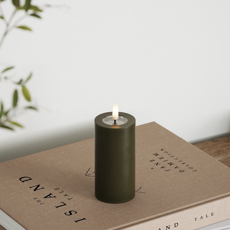 Deluxe Homeart LED Pillar candle Ø 5 x 10 cm Dark Green