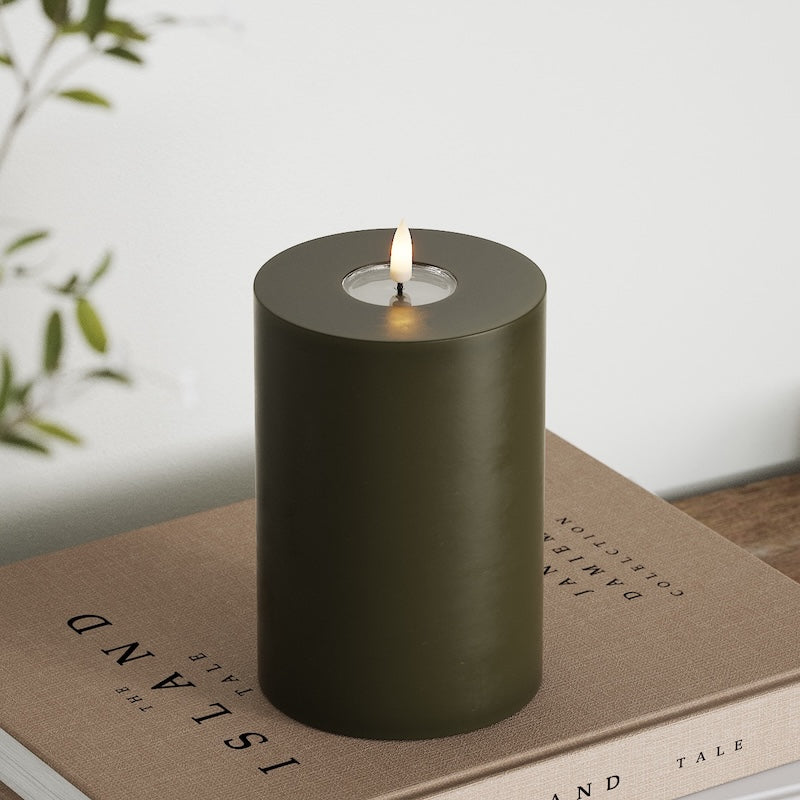 Deluxe Homeart LED Pillar candle Ø 10 x 15 cm Dark Green