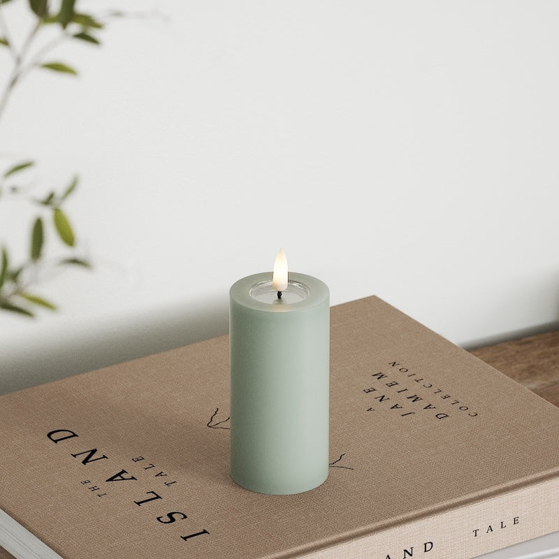 Deluxe Homeart LED Pillar candle Ø 5 x 10 cm Sage Green