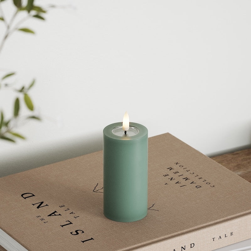 Deluxe Homeart LED Pillar candle Ø 5 x 10 cm Jade Green