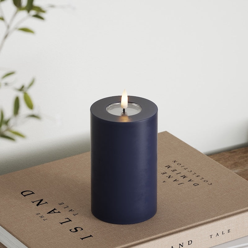 Deluxe Homeart LED Pillar candle Ø 7.5 x 12.5 cm Royal Blue