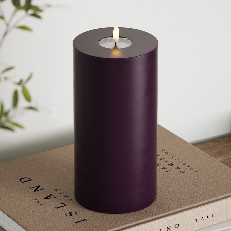 Deluxe Homeart LED Pillar candle Ø 10 x 20 cm Dark Purple