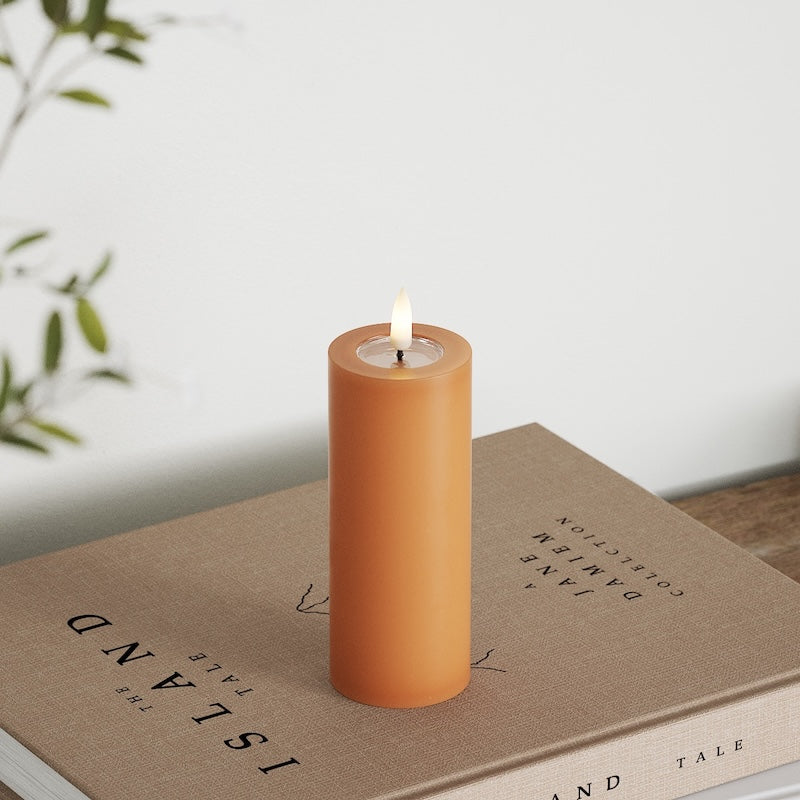 Deluxe Homeart LED Pillar candle Ø 5 x 12.5 cm Orange