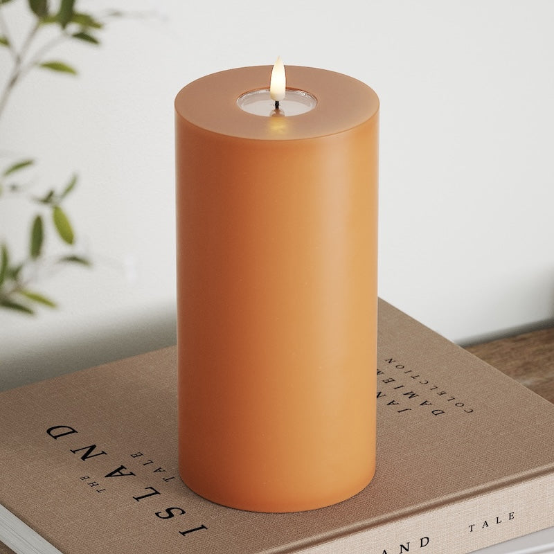 Deluxe Homeart LED Pillar candle Ø 10 x 20 cm Orange