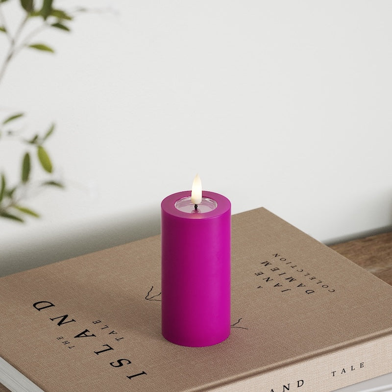 Deluxe Homeart LED Pillar candle Ø 5 x 10 cm Violet