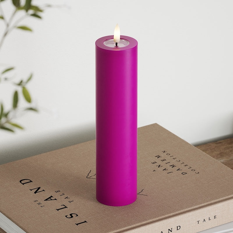 Deluxe Homeart LED Pillar candle Ø 5 x 20 cm Violet