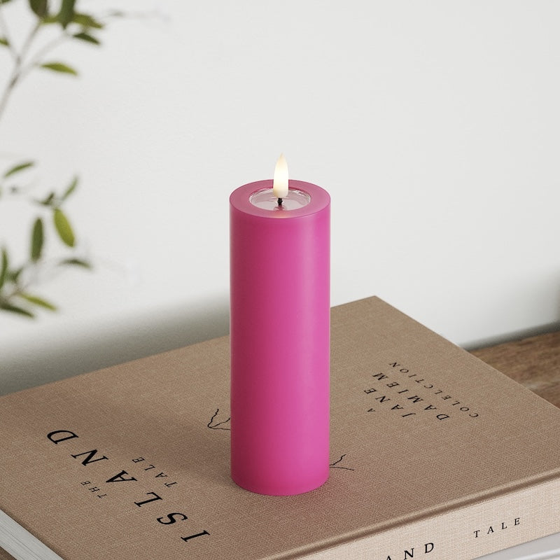Deluxe Homeart LED Pillar candle Ø 5 x 15 cm Magenta