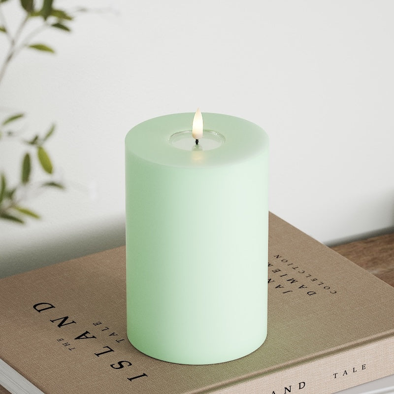 Deluxe Homeart LED Pillar candle Ø 10 x 15 cm Mint