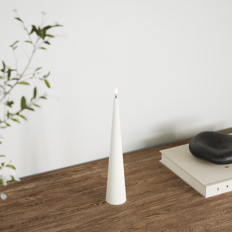 Deluxe Homeart Cone light D 5 x H 28 cm White