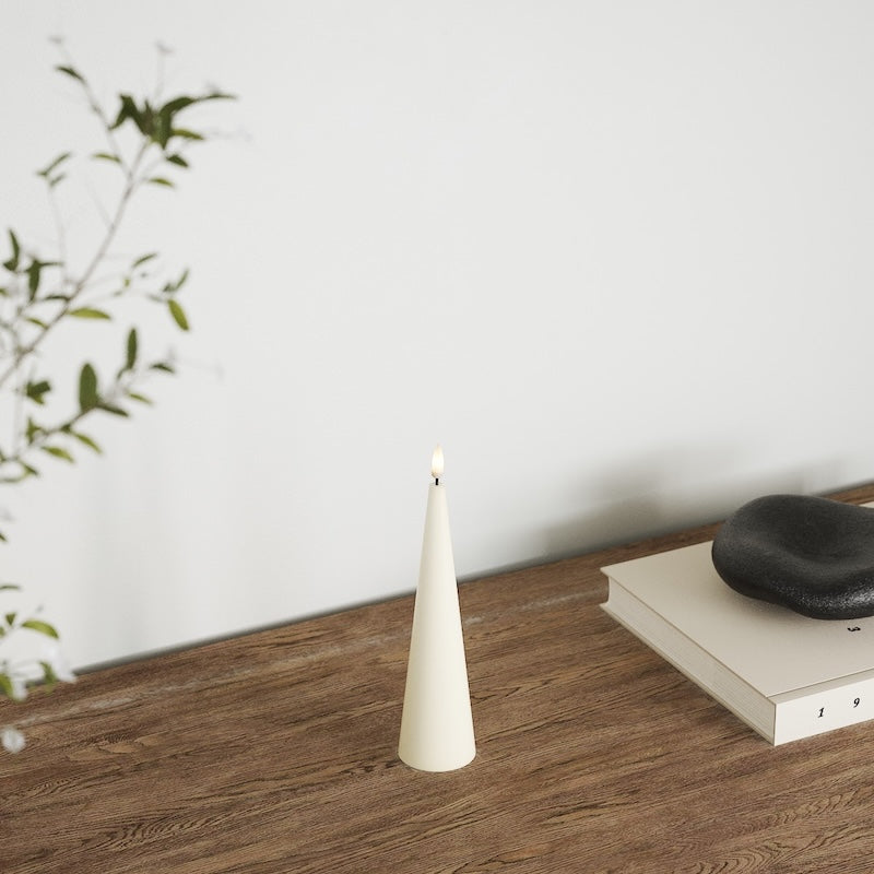 Deluxe Homeart Cone light D 5 x H 20 cm Cream