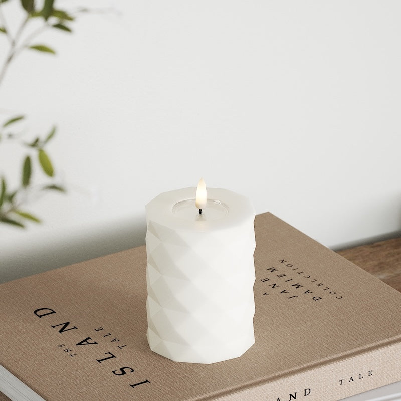 Deluxe Homeart Square LED Pillar candle Ø 7.5 x 10 cm White