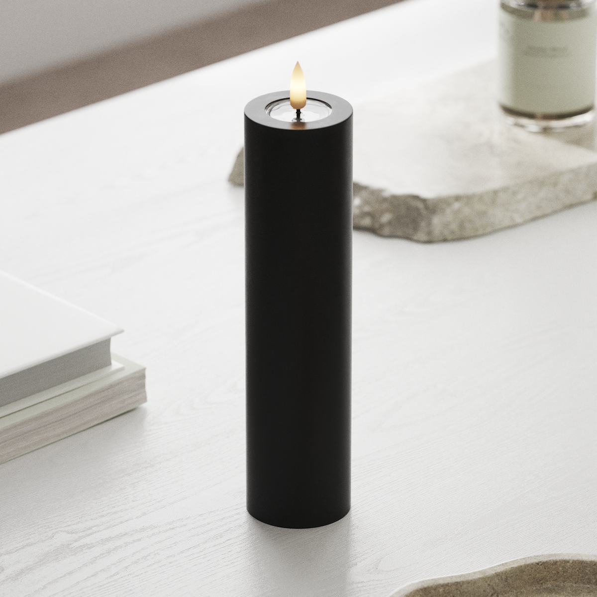 Deluxe Homeart LED Pillar candle Ø 5 x 20 cm Black LED Pillar candle 1