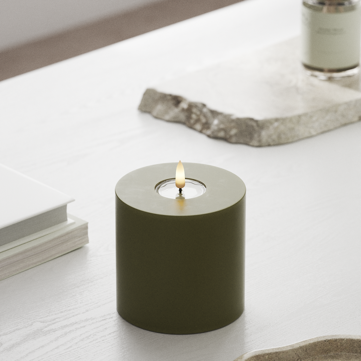 Deluxe Homeart LED Pillar candle Ø 10 x 10 cm Olive Green LED Pillar candle 1