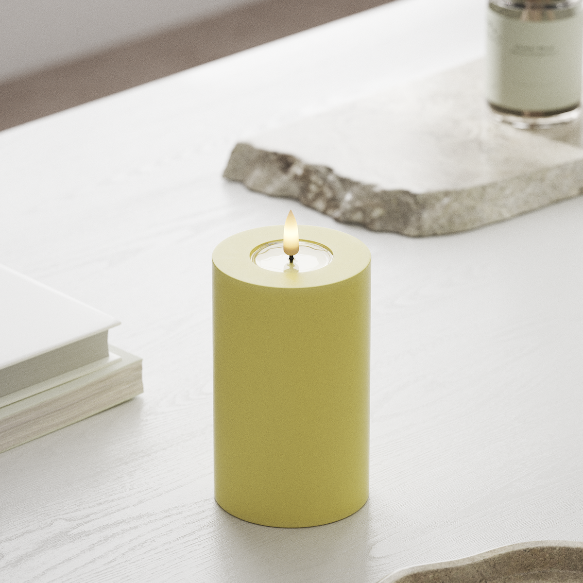 Deluxe Homeart LED Pillar candle Ø 7.5 x 12.5 cm Light Yellow LED Pillar candle 1