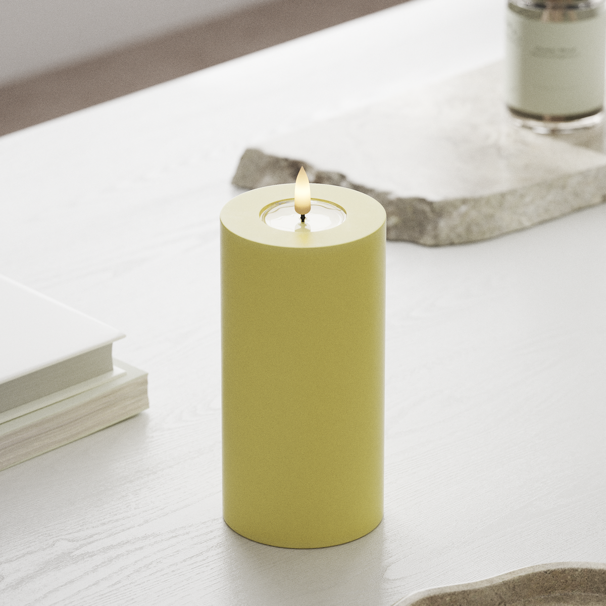 Deluxe Homeart LED Pillar candle Ø 7.5 x 15 cm Light Yellow LED Pillar candle 1