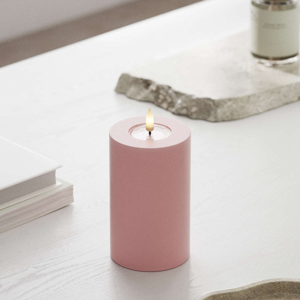 Deluxe Homeart LED Pillar candle Ø 7.5 x 12.5 cm Light Pink LED Pillar candle 1