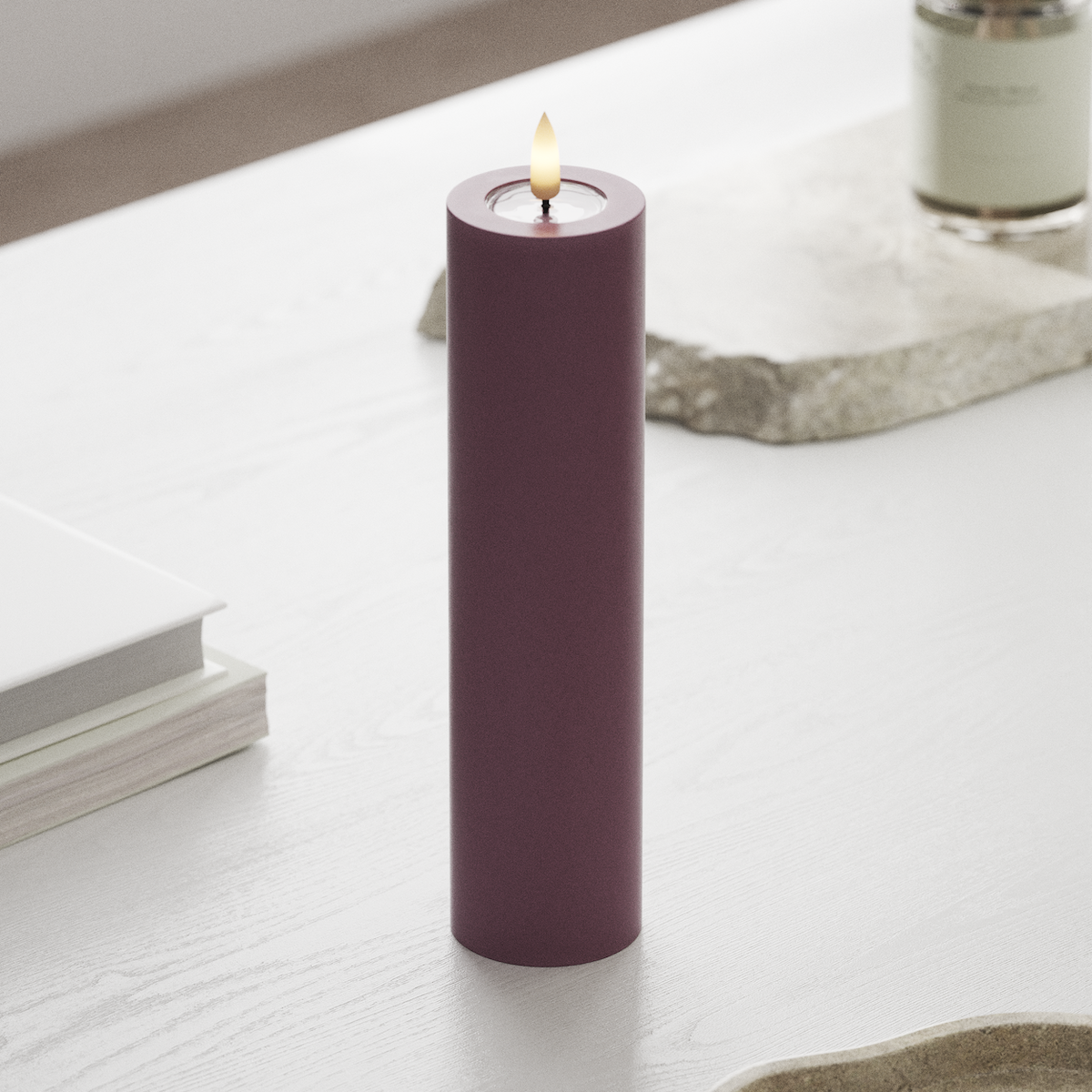 Deluxe Homeart LED Pillar candle Ø 5 x 20 cm Light Purple LED Pillar candle 1