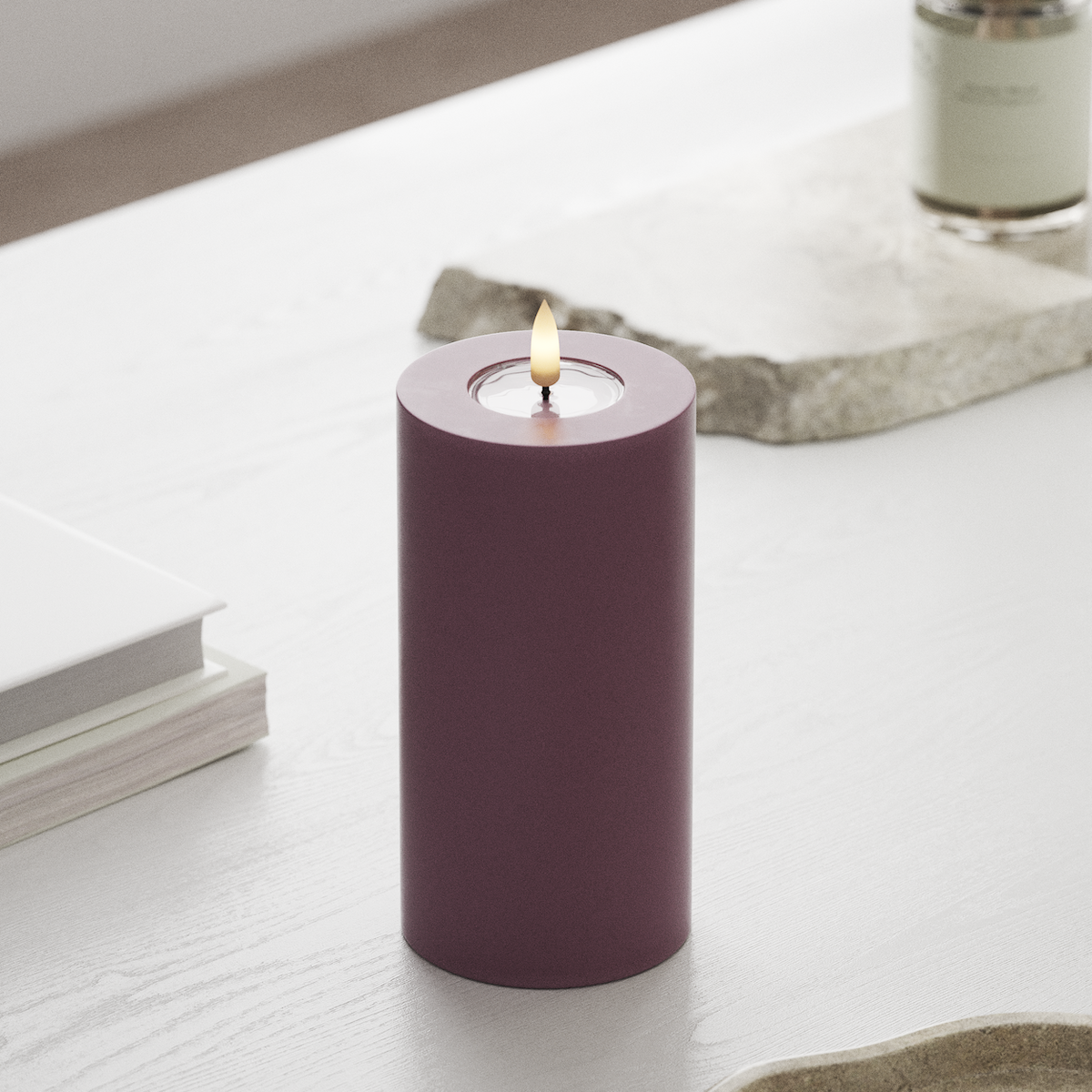 Deluxe Homeart LED Pillar candle Ø 7.5 x 15 cm Light Purple LED Pillar candle 1