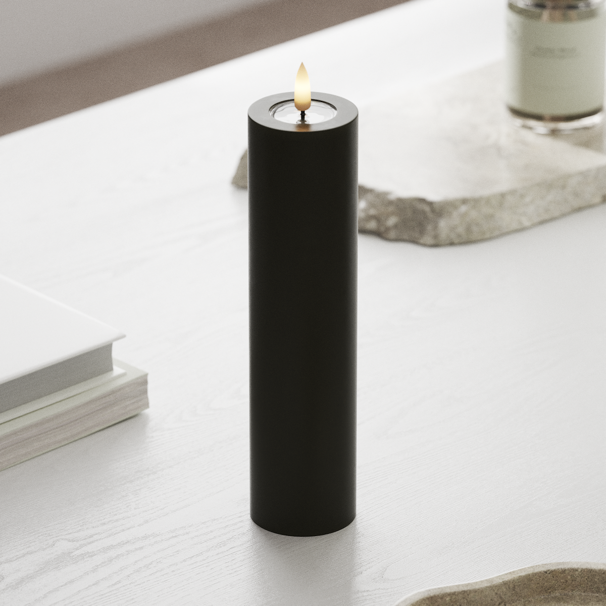 Deluxe Homeart LED Pillar candle Ø 5 x 20 cm Dark Green LED Pillar candle 1
