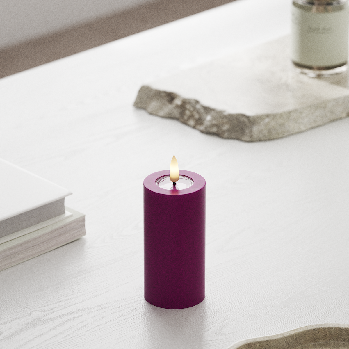 Deluxe Homeart LED Pillar candle Ø 5 x 10 cm Violet LED Pillar candle 1