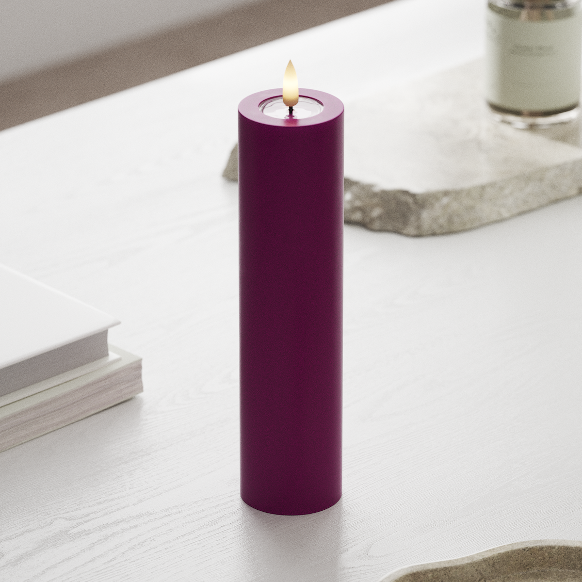 Deluxe Homeart LED Pillar candle Ø 5 x 20 cm Violet LED Pillar candle 1