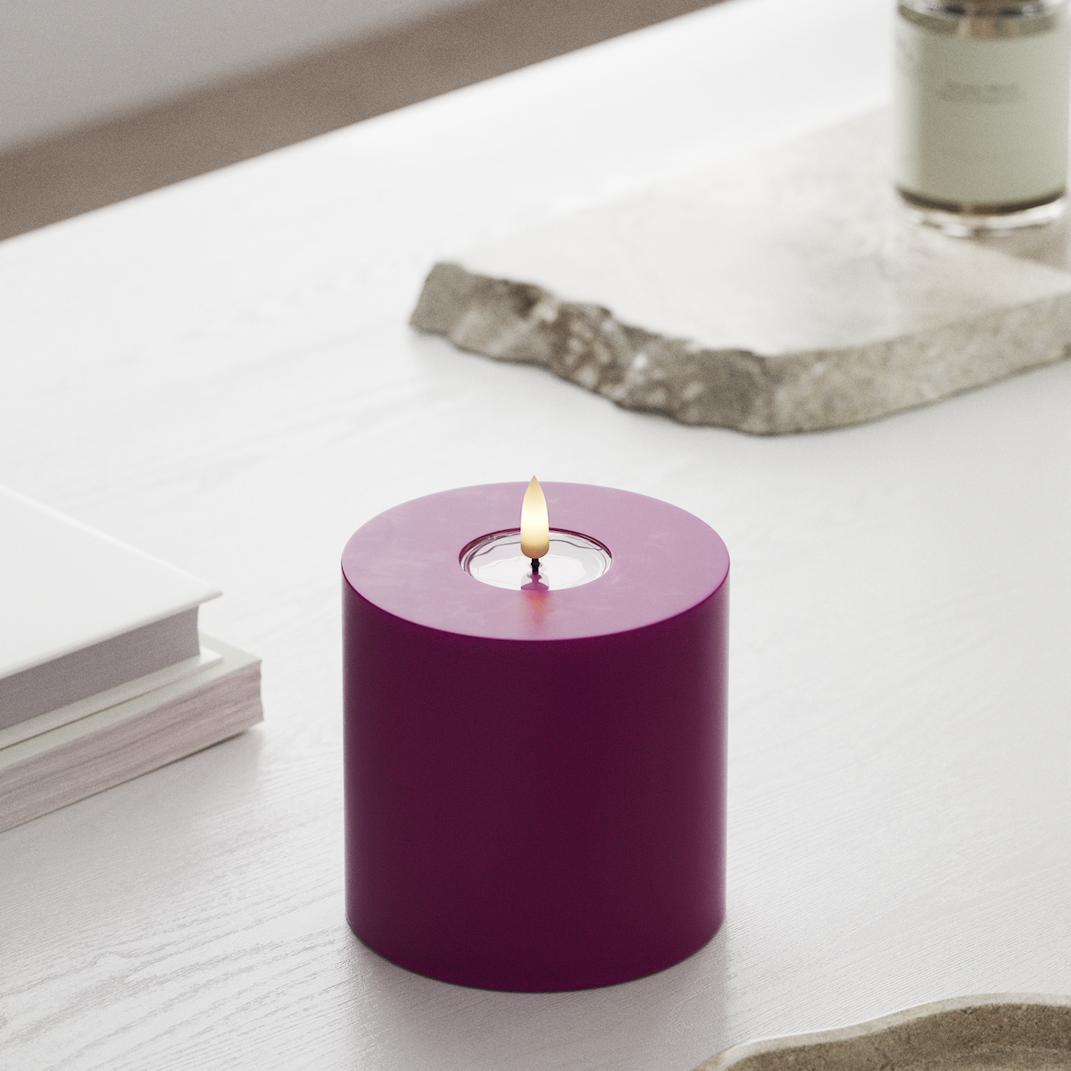 Deluxe Homeart LED Pillar candle Ø 10 x 10 cm Violet LED Pillar candle 1