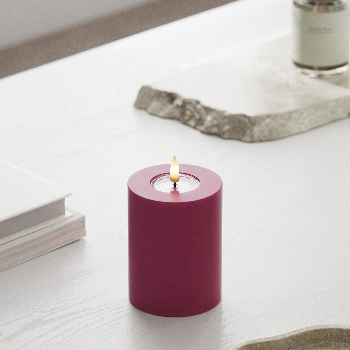 Deluxe Homeart LED Pillar candle Ø 7.5 x 10 cm Magenta LED Pillar candle 1