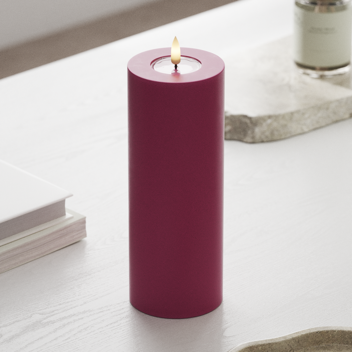Deluxe Homeart LED Pillar candle Ø 7.5 x 20 cm Magenta LED Pillar candle 1