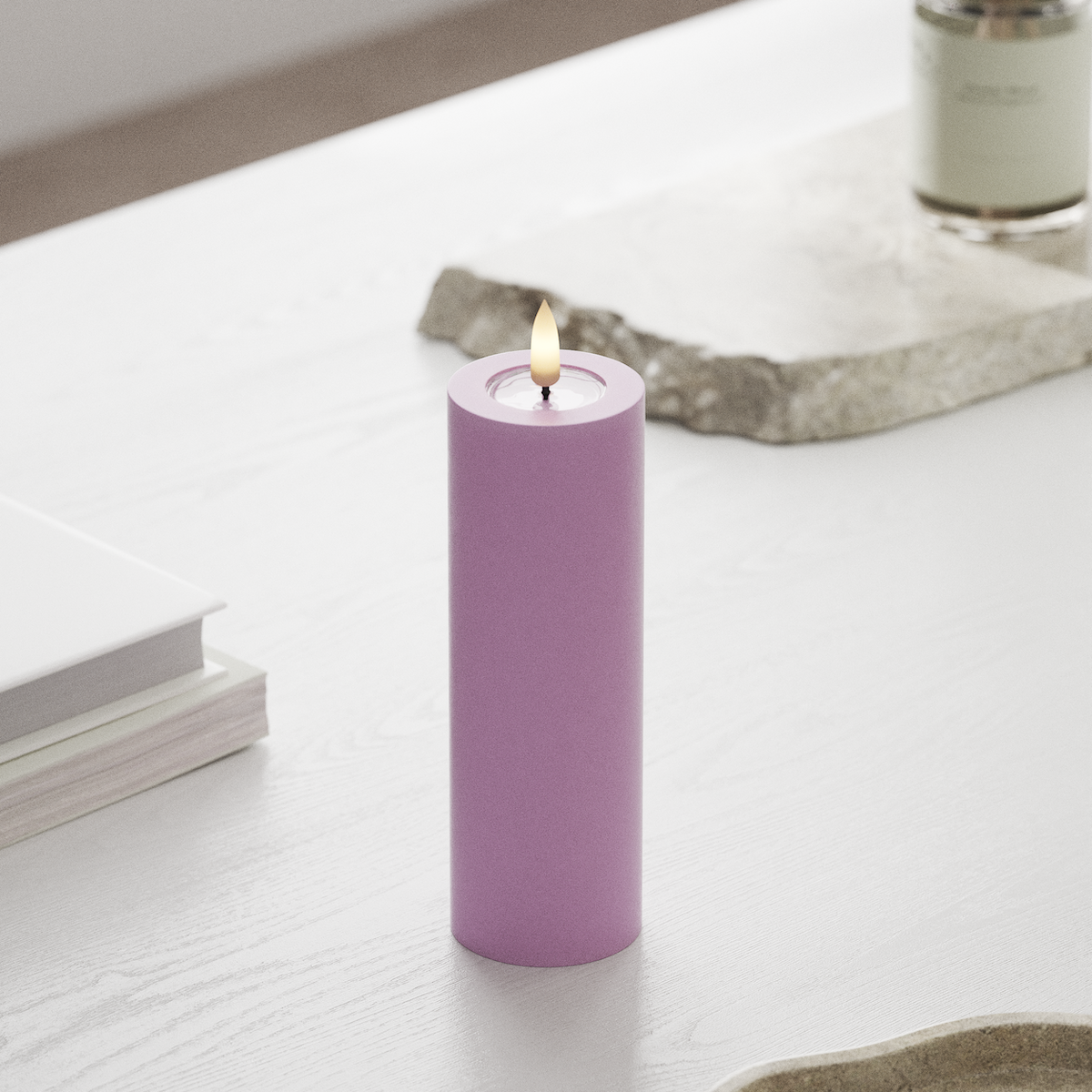 Deluxe Homeart LED Pillar candle Ø 5 x 15 cm Lavender LED Pillar candle 1