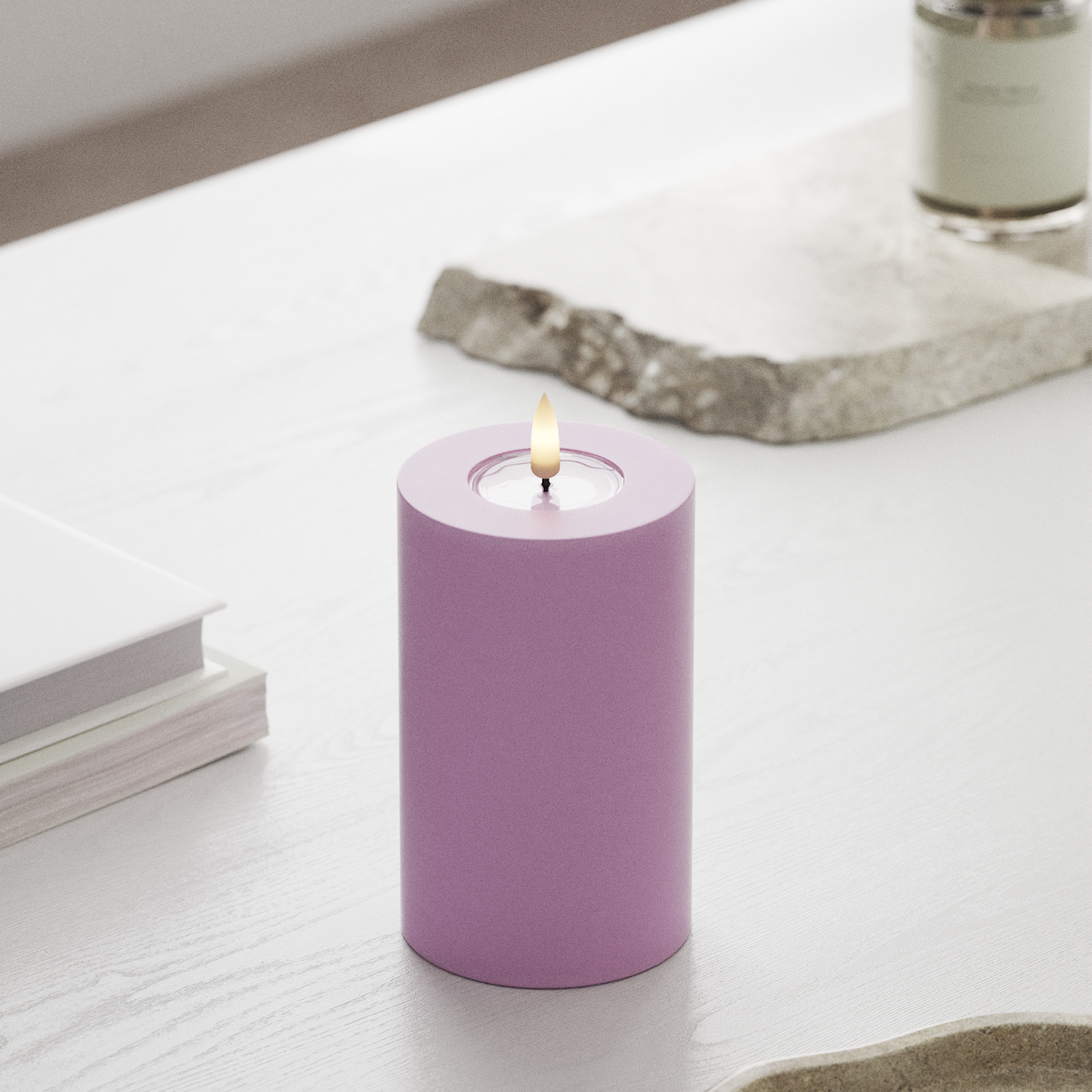 Deluxe Homeart LED Pillar candle Ø 7.5 x 12.5 cm Lavender LED Pillar candle 1