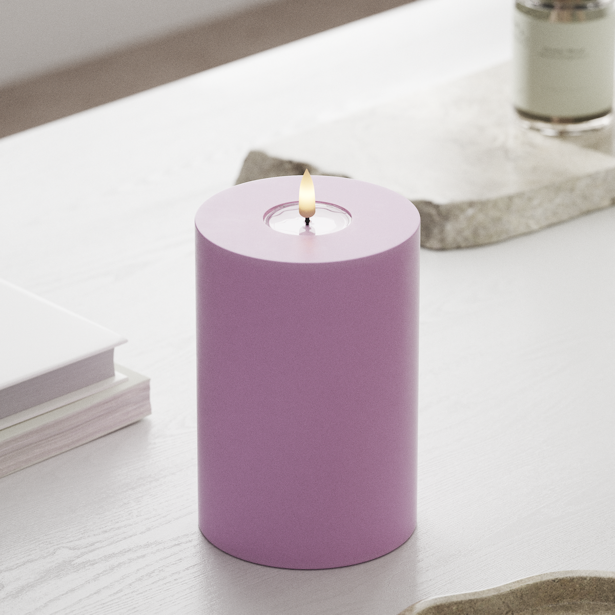 Deluxe Homeart LED Pillar candle Ø 10 x 15 cm Lavender LED Pillar candle 1