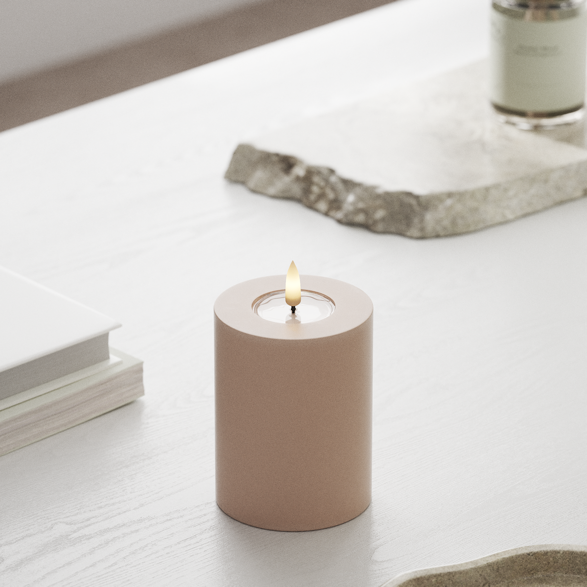 Deluxe Homeart LED Pillar candle Ø 7.5 x 10 cm Pink LED Pillar candle 1
