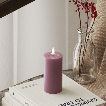 Deluxe Homeart LED Pillar candle Ø 5 x 10 cm Light Purple LED Pillar candle 4