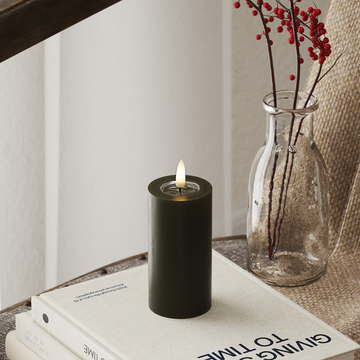 Deluxe Homeart LED Pillar candle Ø 5 x 10 cm Dark Green LED Pillar candle 4