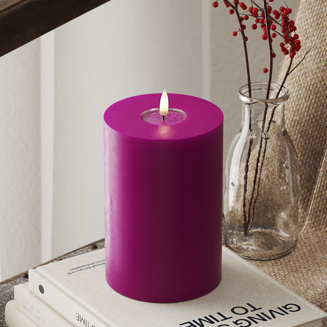Deluxe Homeart LED Pillar candle Ø 10 x 15 cm Violet LED Pillar candle 4