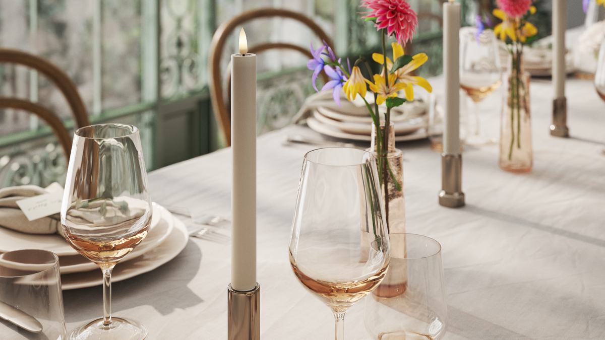 Natural faith LED Dinner candle With Wetlook ™ design