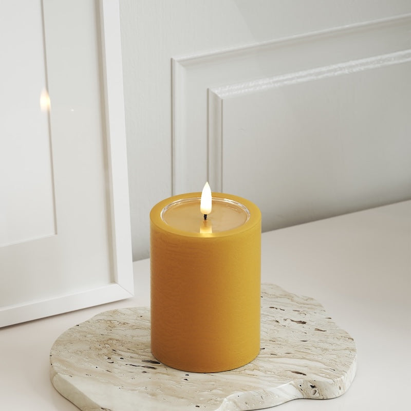 Unique Candles Unique LED Pillar candle D 7.5 x 10 cm Curry