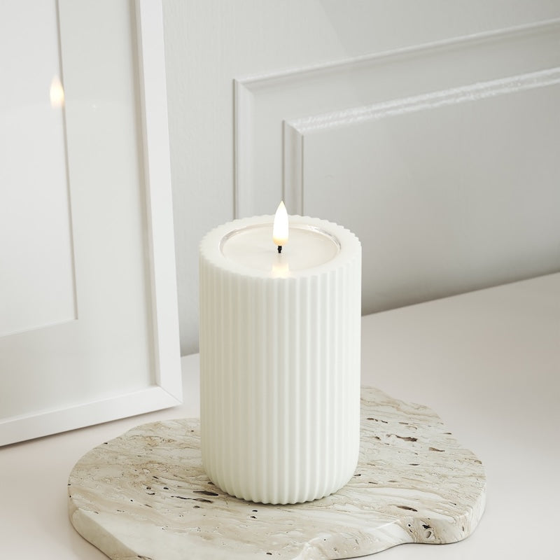 Unique Candles Unique LED Ribbed candle D 8 x 12.5 cm White